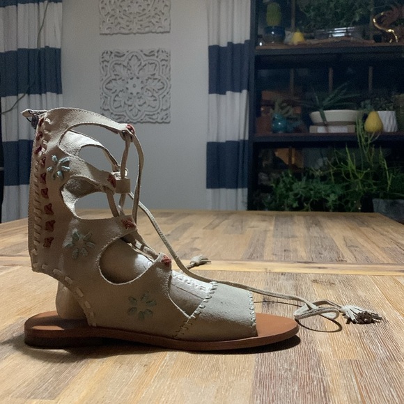 Musse & Cloud Hanne Women’s Taupe Suede Zip Gladiator Embroidered Sandals - Picture 7 of 16